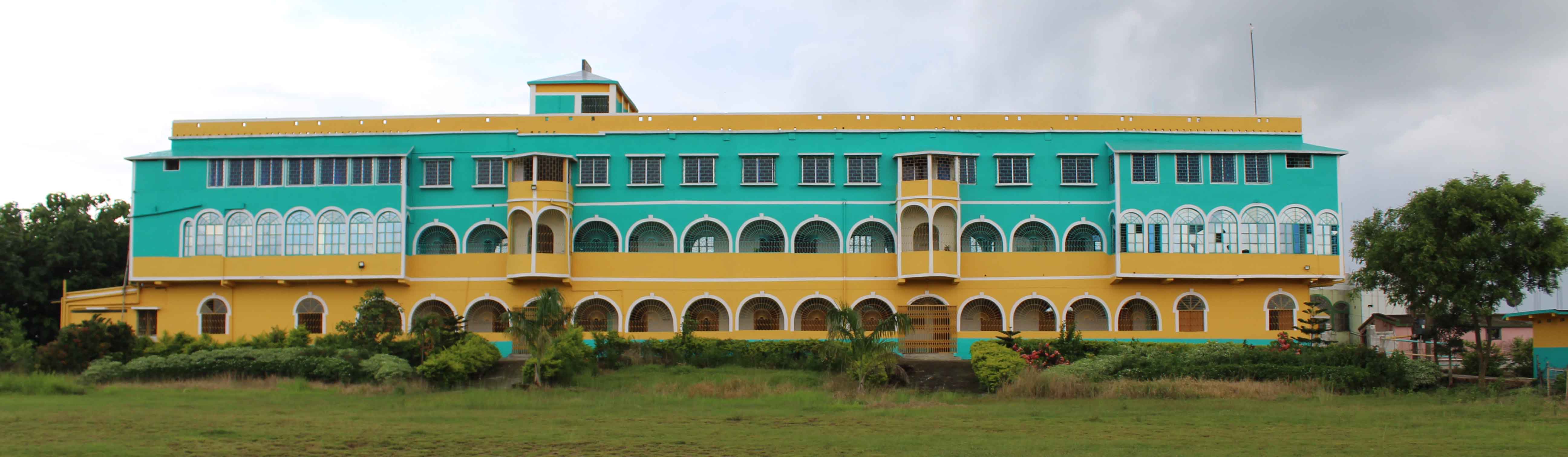 Campus & Academic Excellence